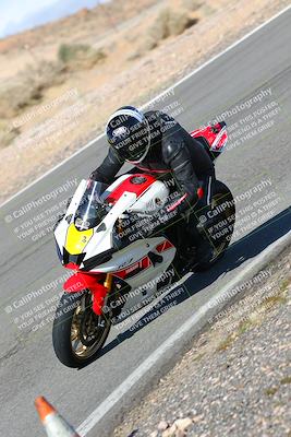media/Feb-05-2023-Classic Track Day (Sun) [[c35aca4a42]]/Group 2/session 3 turn 13/